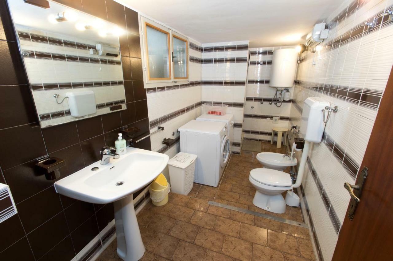 Sobe Pri Anici Hotel Копер Екстериор снимка